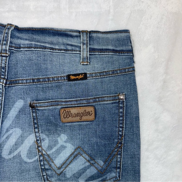 Texas Longhorns Wrangler Denim Blue Jean Cutoff Distressed Shorts Women's Sz 11 - Picture 9 of 11